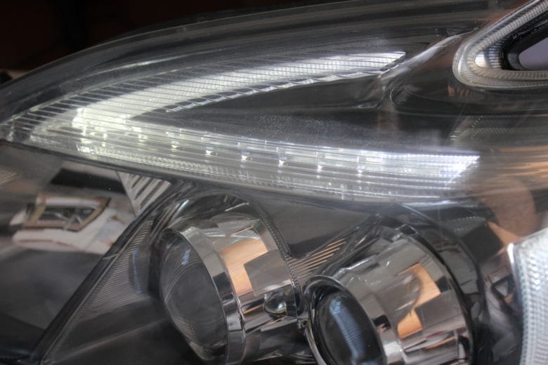 プリウス ポジションランプ修理後のヘッドライト点灯状態