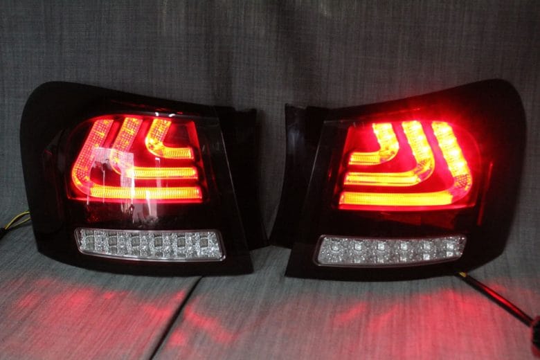 11系レクサスGS テールランプ修理