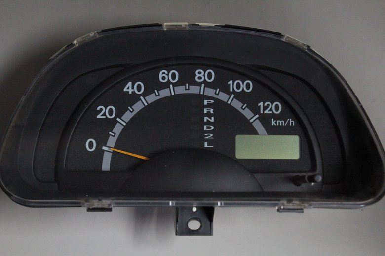 DA63T スピードメーター修理 キャリイトラックのメーター取り外し作業