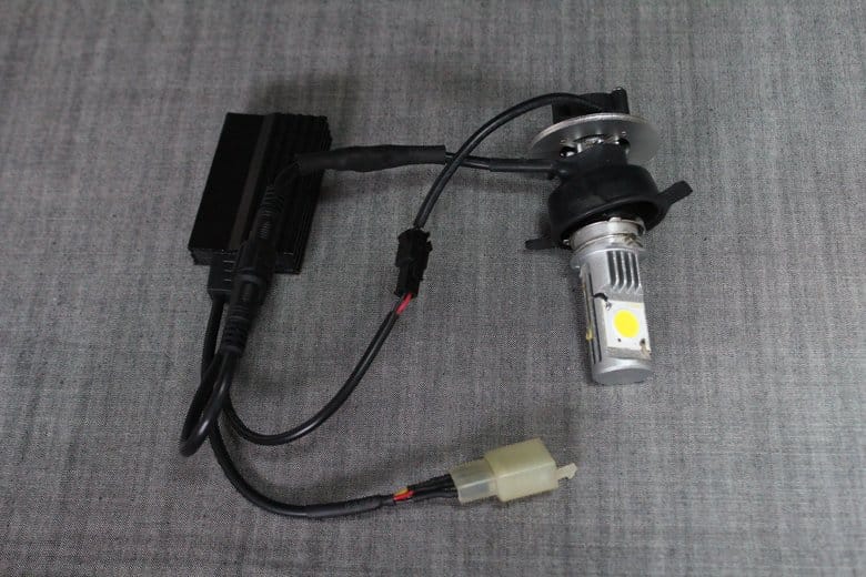 ズーマー LEDバルブ修理 ファンとバラストを新品へ交換した状態