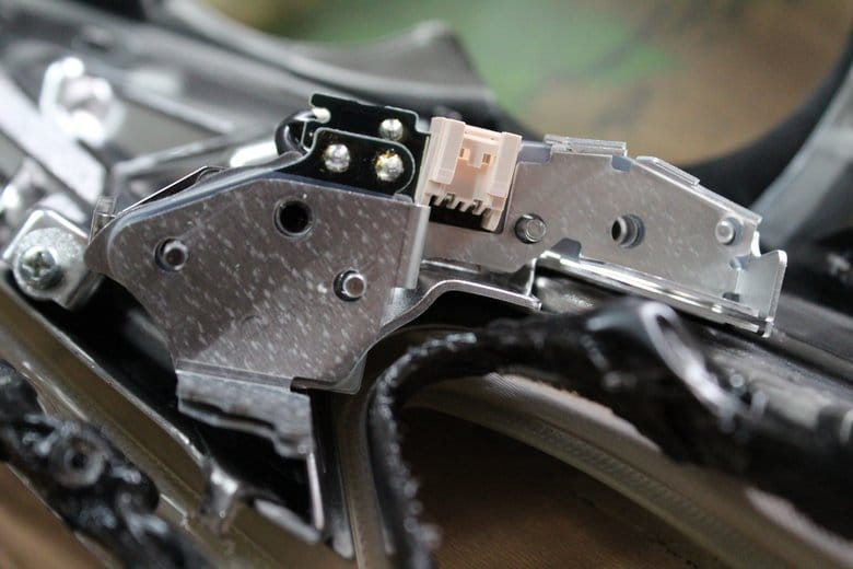 30プリウスポジション修理｜LED不点灯 修理事例